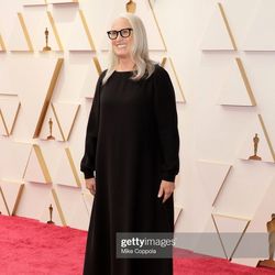 jane-campion-oscars-2022-1024x1024