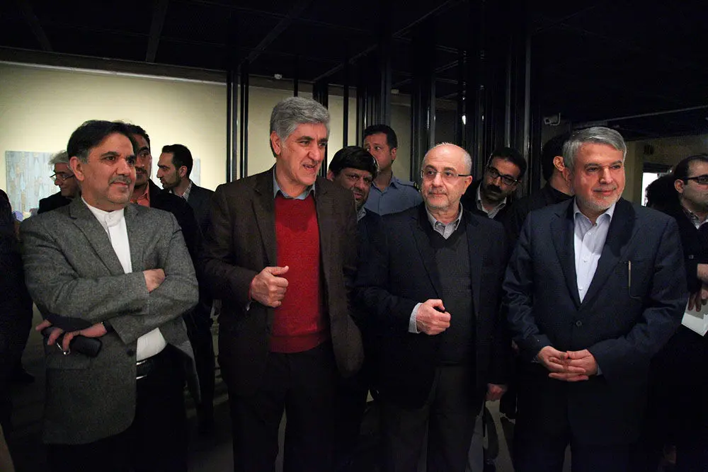 بازدید وزیر ارشاد ، وزیر راه و معاونت هنری از نمایشگاه آثار جشنواره هنرهای تجسمی فجر
