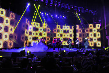 کنسرت بهنام بانی در اولین شب جشنواره موسیقی فجر در برج میلاد