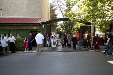 بیست و پنجمین نمایشگاه تابستانی "صد اثر صد هنرمند" در گالری گلستان