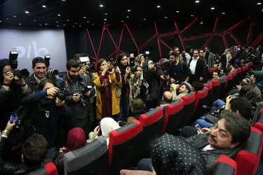 اکران فیلم "مارموز" در سینما کوروش