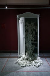 آثار چیدمان دهمین جشنواره تجسمی فجر در موسسه فرهنگی هنری صبا