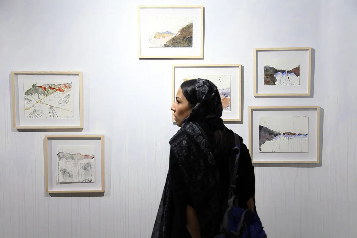 نمایشگاه آثار دو و سه‌بعدی شقایق عربی و فریدون آو در گالری دستان دو