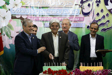 تجلیل از هنرمندان پیشکسوت متولد اردیبهشت ماه و خردادماه