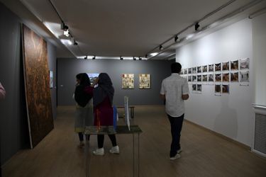 نمایشگاه گروهی مصورنامه  در گالری زیر زمین دستان